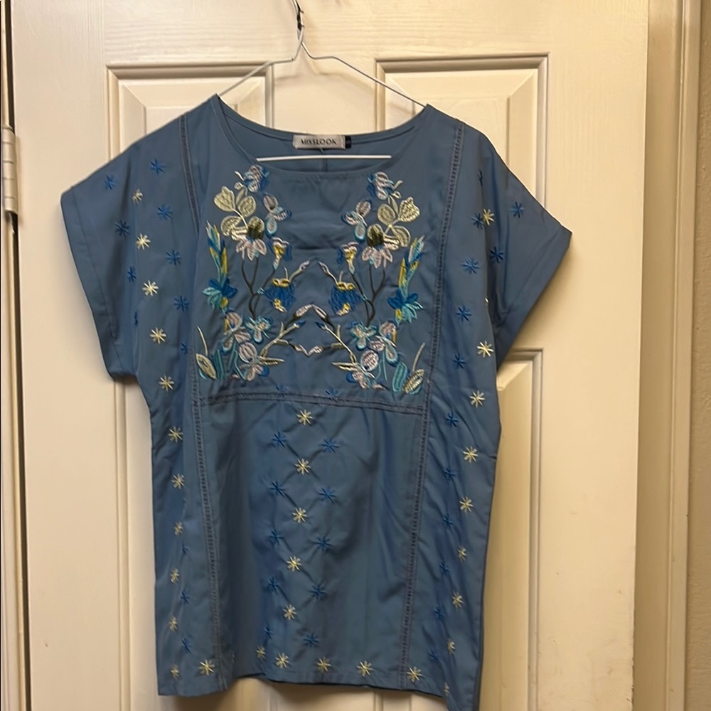 MISSLOOK Blue Embroidered Short Sleeve Blouse
